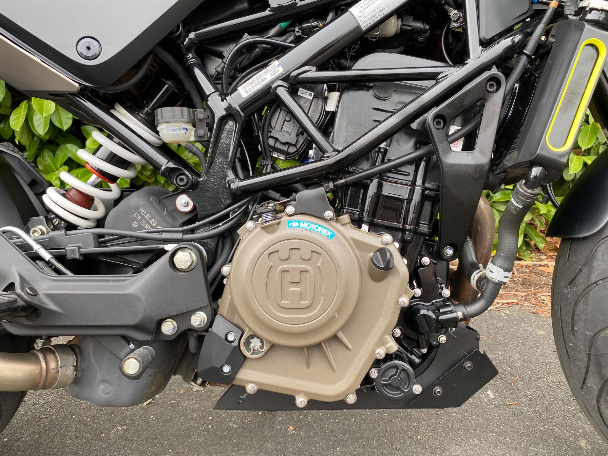 2022 72 Reg Husqvarna Svartpilen 401